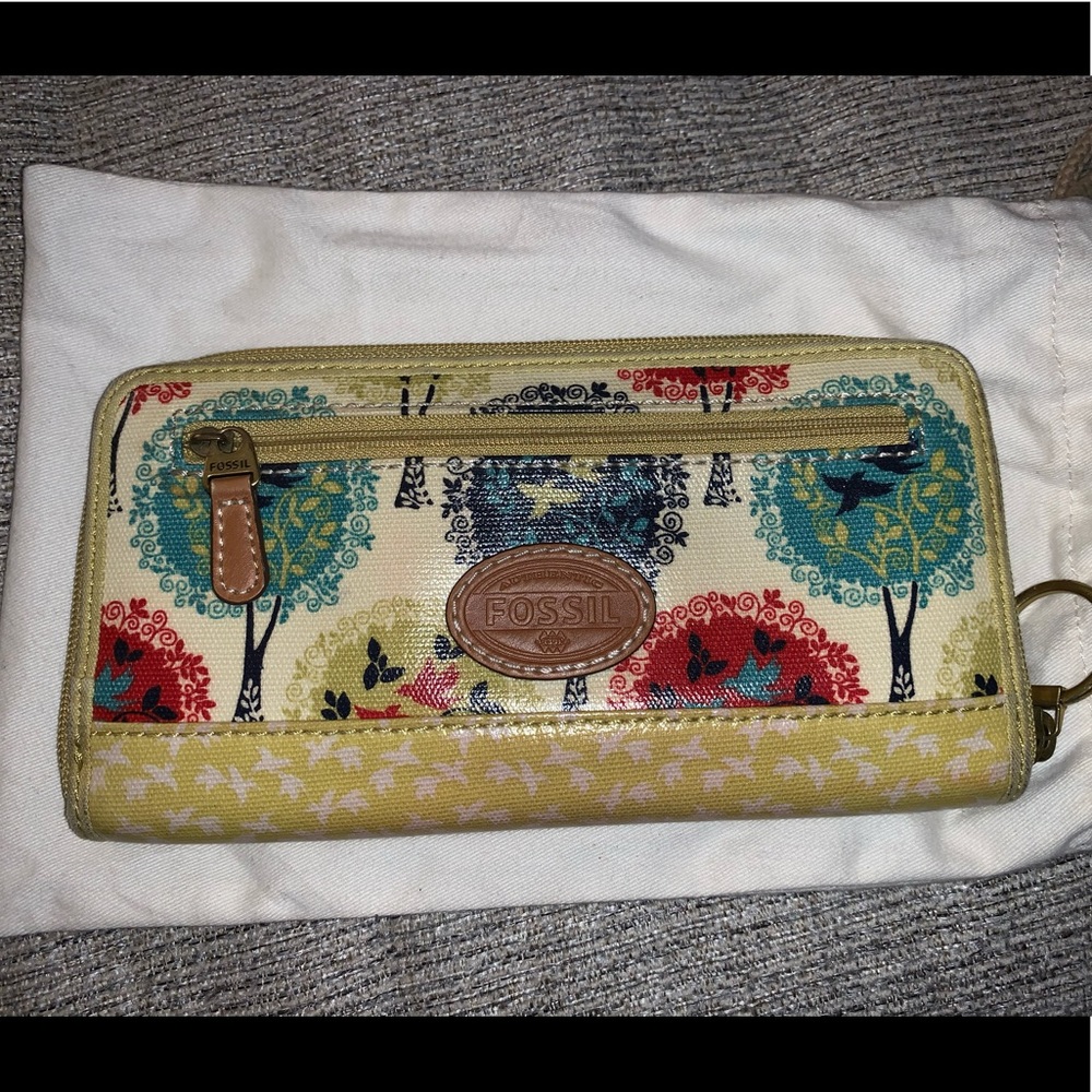 Fossil wallet
